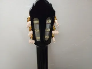 Guitarra Clásica Negra