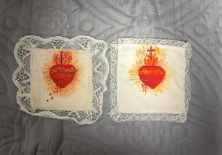 Palas pintadas a mano con encaje