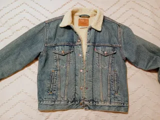 Cazadora vaquera Levis con borrego