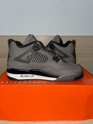 Jordan Retro 4 ‘Cave Stone’
