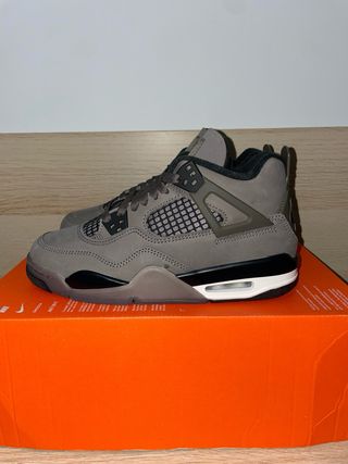 Jordan Retro 4 ‘Cave Stone’