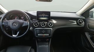 Mercedes-Benz GLA 180 90 kW (122 CV)