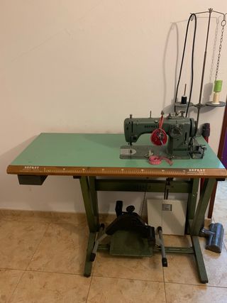 Máquina de coser semiindustrial Refrey