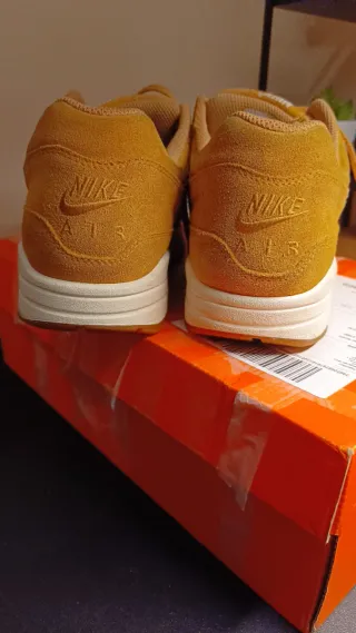 Nike Air Max 1 T42 color Trigo