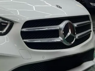 Rejilla Mercedes B180 2019