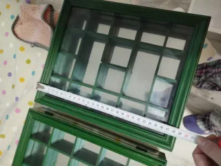 Estantería expositora para objetos pequeños