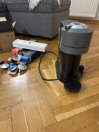 Cafetera Nespresso Vertuo Krups Gris