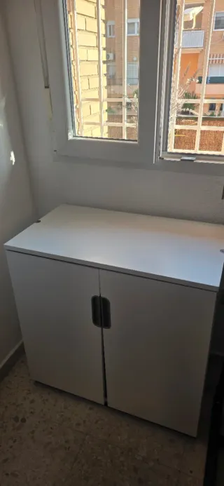 Conjunto de 3 Muebles de oficina madera blanco.