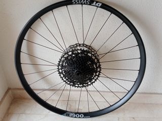 llanta DT Swiss H 1900 27.5 x 30, trasera nueva hd
