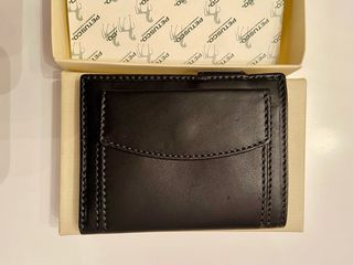Cartera de piel negra Petusco