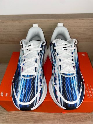 Nike ZoomX Vomero 18 SE 'Light Trails'