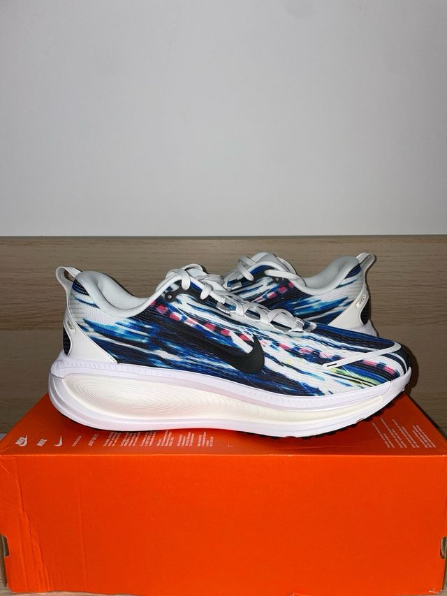 Nike ZoomX Vomero 18 SE 'Light Trails'