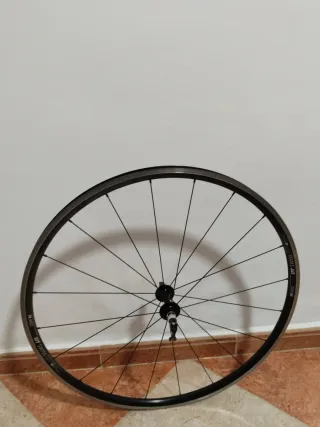 Rueda delantera DT Swiss R460 carretera