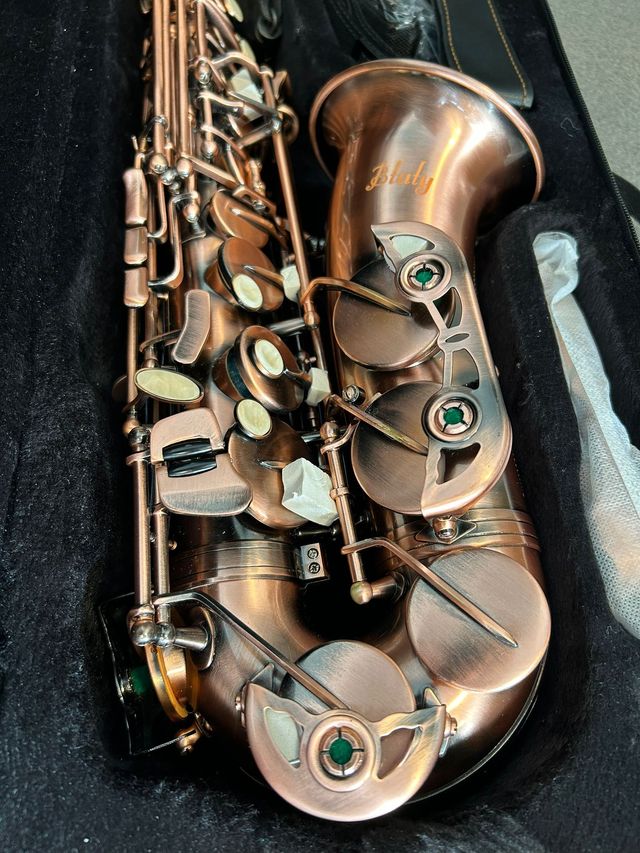 Saxofón Alto Cobre - miniatura 2