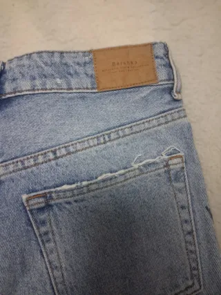 Shorts vaqueros Bershka con estampado