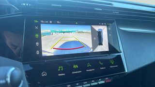 Peugeot 408 GT Hybrid eDCS6 100 kW (136 CV)