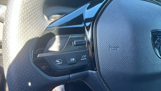 Peugeot 408 GT Hybrid eDCS6 100 kW (136 CV)