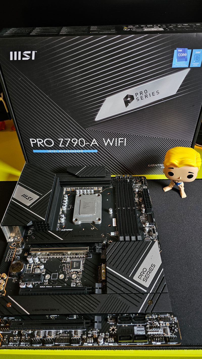Placa base ASUS Pro Z790-A Wi-Fi