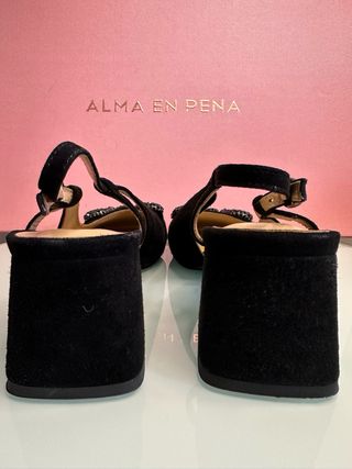 NUEVOS Zapatos Alma en Pena Tacones Negro Ante 37
