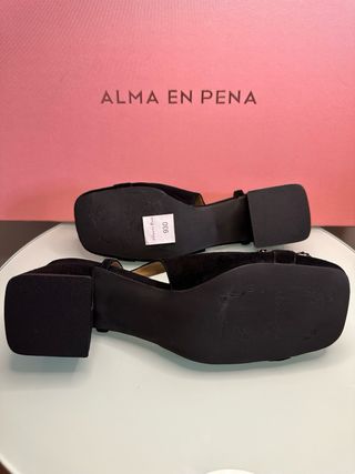 NUEVOS Zapatos Alma en Pena Tacones Negro Ante 37