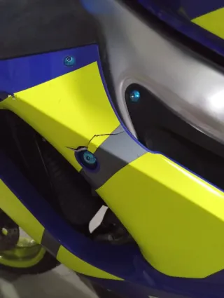 Yamaha R6 2002 Azul y Amarillo
