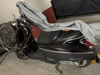 Peugeot Django 50cc Scooter Automática