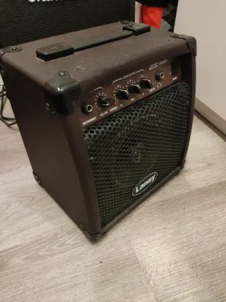 Amplificador Acústico Laney LA12C