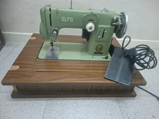 Máquina de coser Alfa semindustrial