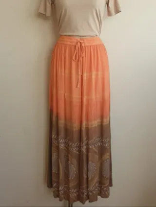 Falda larga boho naranja y marrón