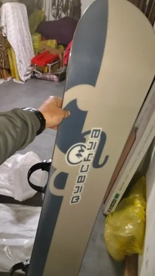 Botas y tabla con fijaciones completo de Snowboard