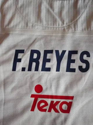 Camiseta baloncesto Real Madrid Felipe Reyes