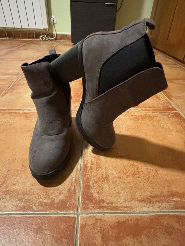 Botines grises talla 38