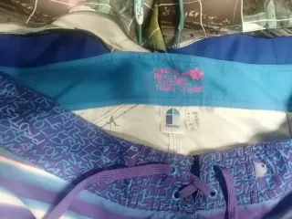 5 Calções Protest M + 1 Calção