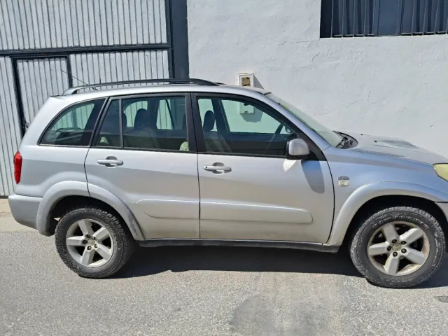 Toyota RAV4 2003