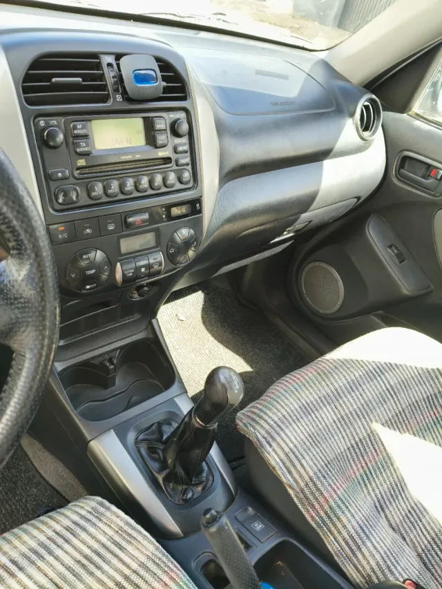 Toyota RAV4 2003