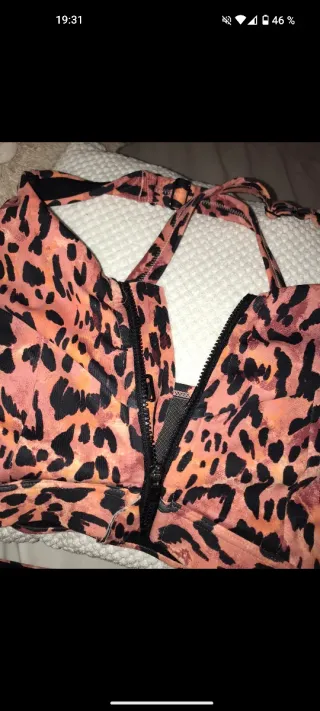 Conjunto deportivo estampado leopardo