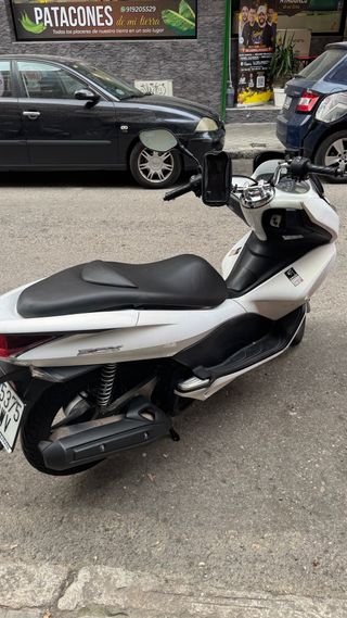 Honda PCX 125cc Blanca 2010 ITV 2026 63.900 kms