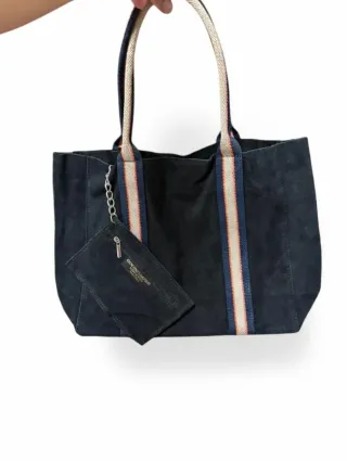 Liquidación de bolsos de piel