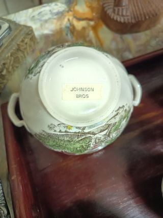 Vajilla Johnson Bros The Friendly Village