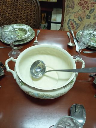 Vajilla Johnson Bros The Friendly Village