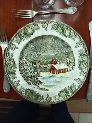 Vajilla Johnson Bros The Friendly Village