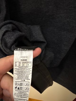 Tezenis negra sin mangas