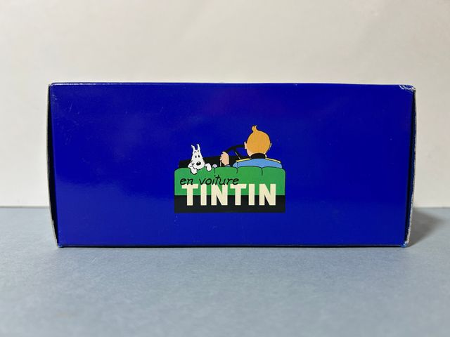 TINTIN COCHES Triumph Herald y Caravana 2004