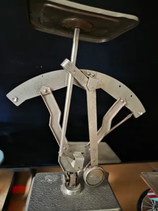 Balanza antigua Alemana JMAZ Porcelana esmaltada