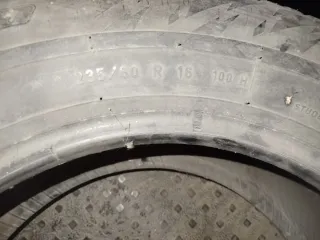 Neumáticos Pirelli 235/60/16