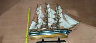Maqueta velero marquetería