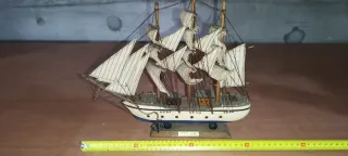 Maqueta velero marquetería