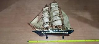 Maqueta velero marquetería