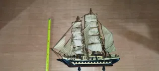 Maqueta velero marquetería
