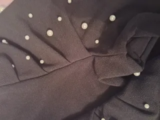 Jersey negro con perlas